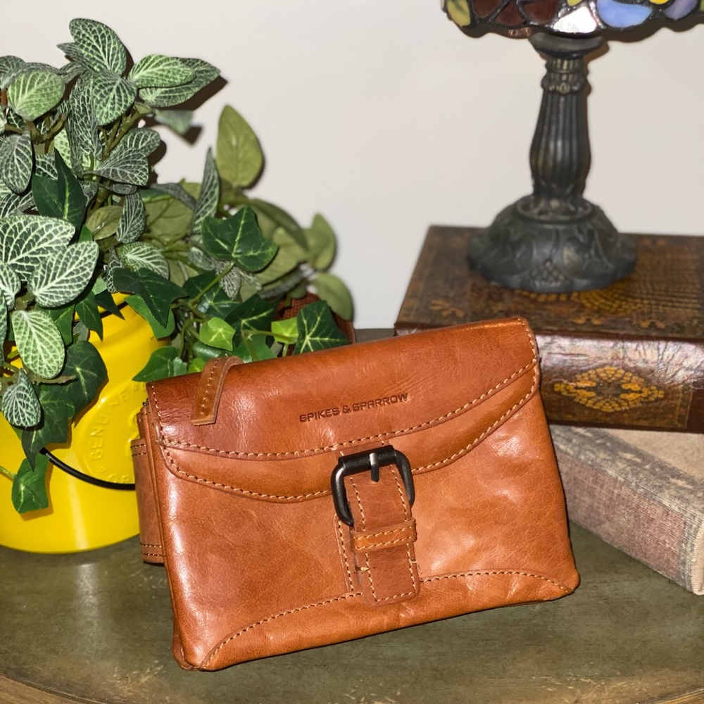 Spikes & Sparrow Belt Pouch.